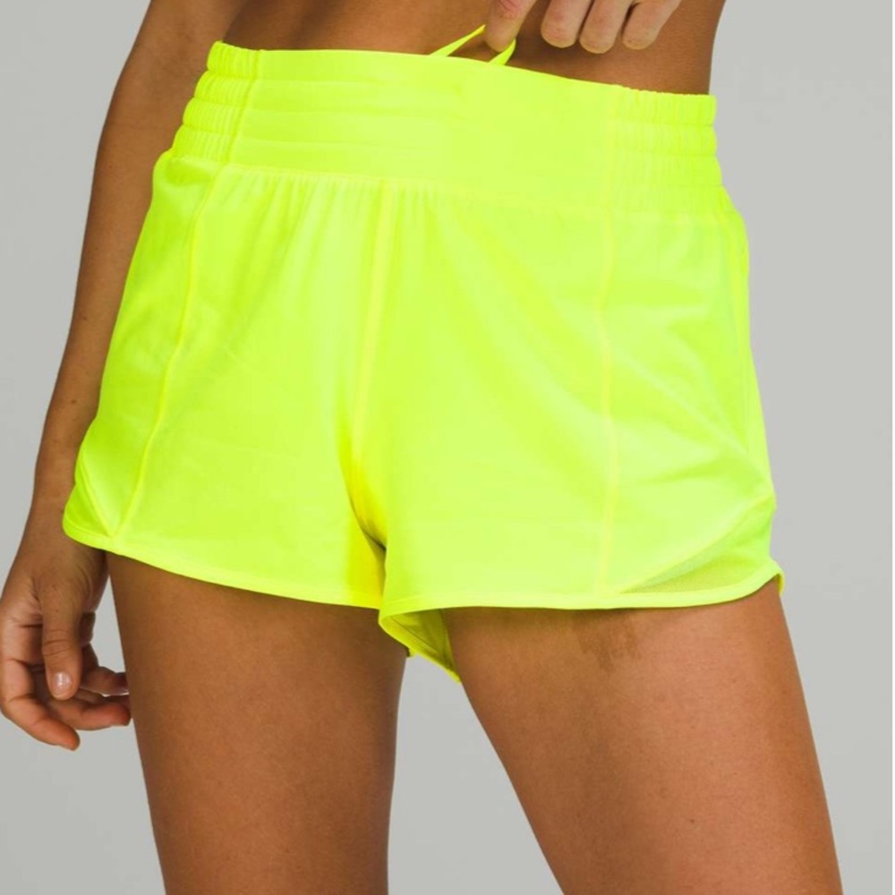 Lululemon Hotty-Hot shorts - Picture 7 of 7
